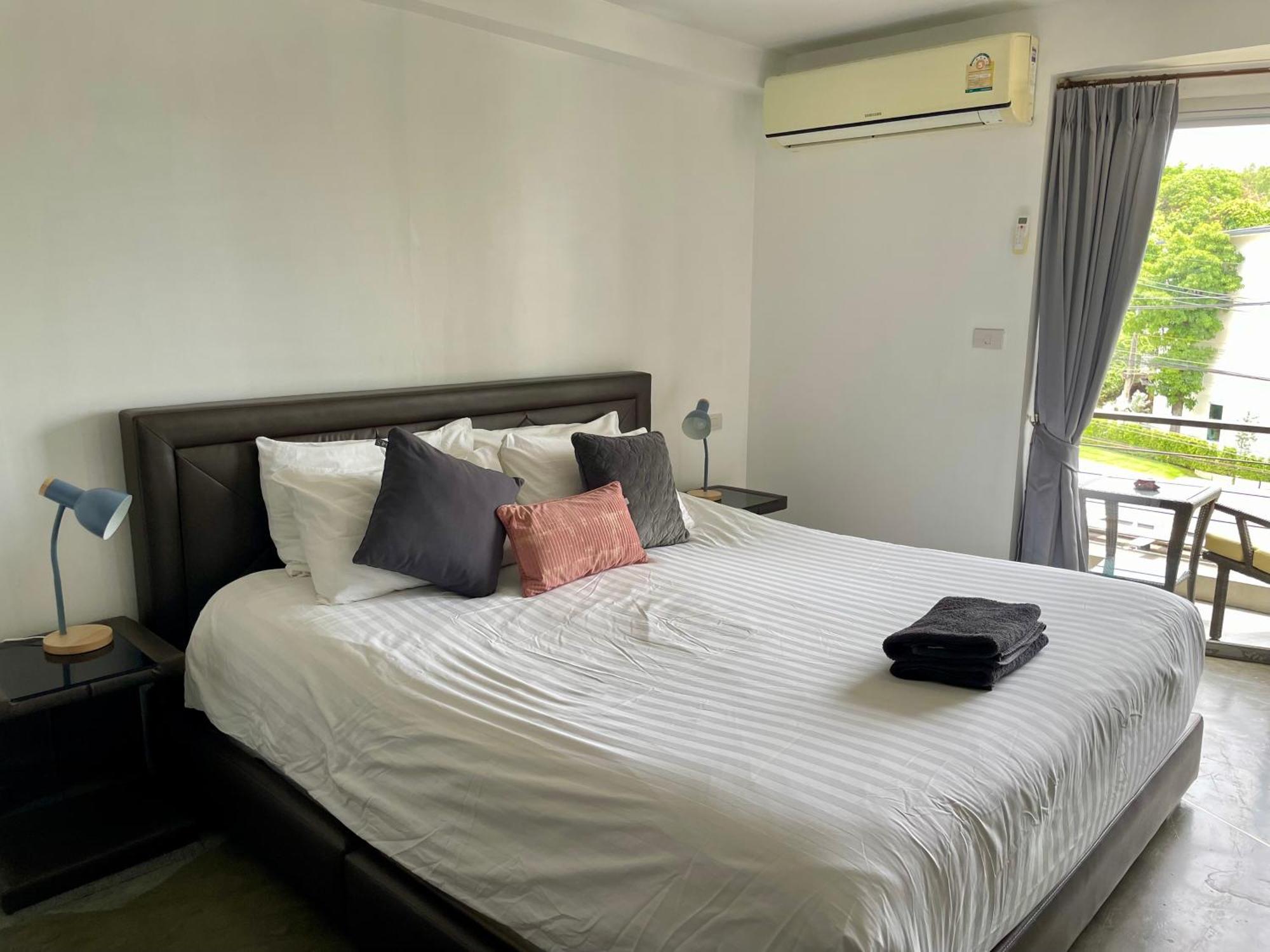 Pangsapuri Extra Large, Modern With Sea View Pantai Bangrak